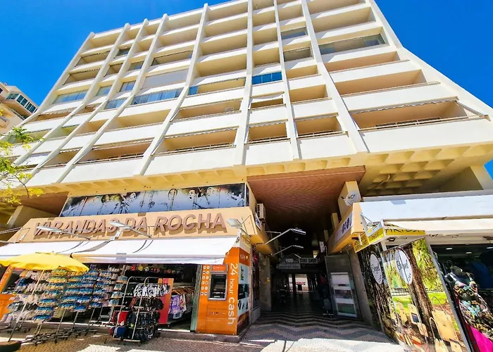 Rocha Varandas Sunny